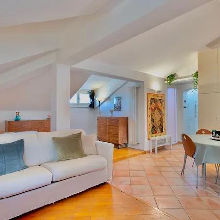 Lägenhet Cosy Loft+ Vista Su